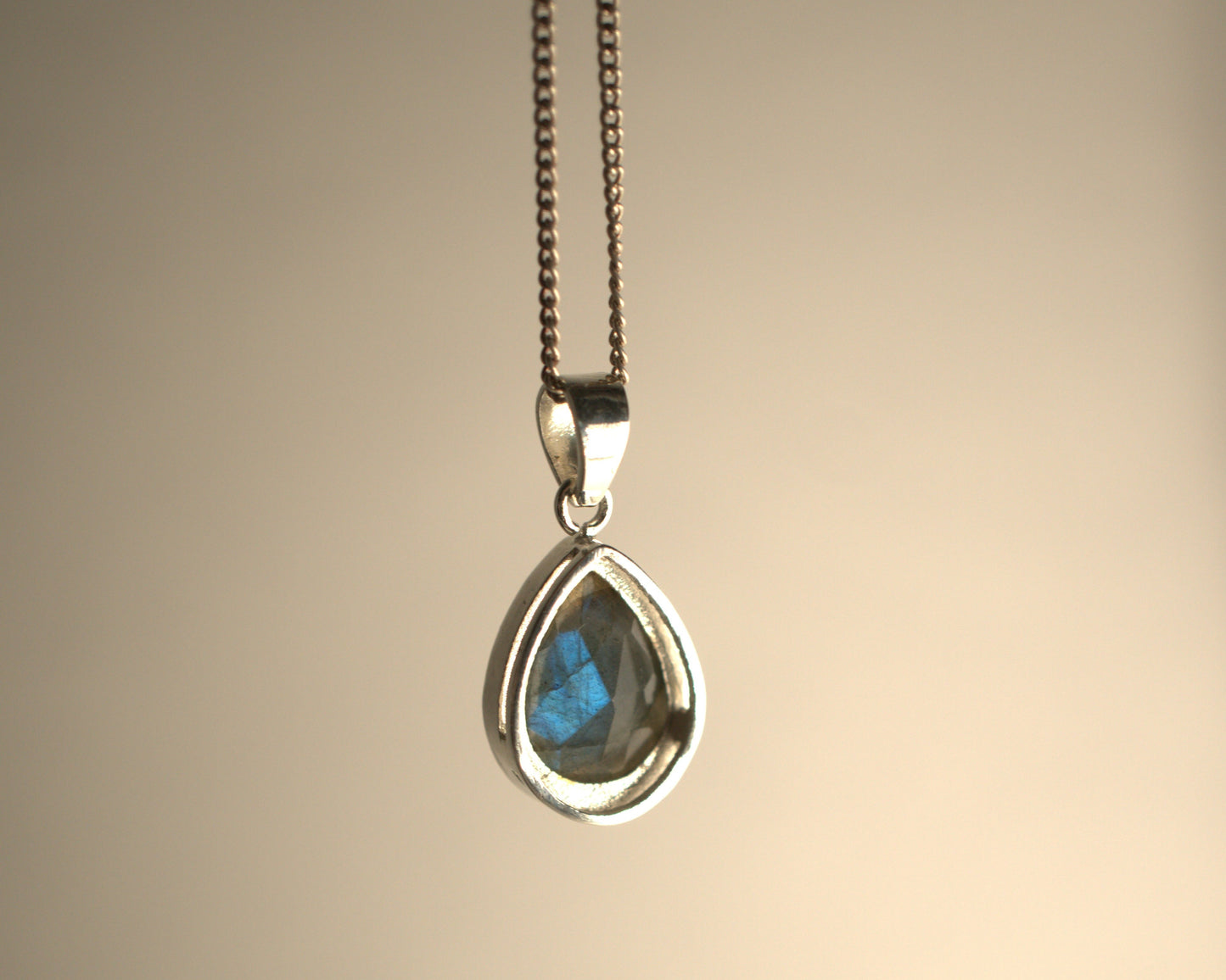 Pendentif Labradorite en Argent 925 KAARA