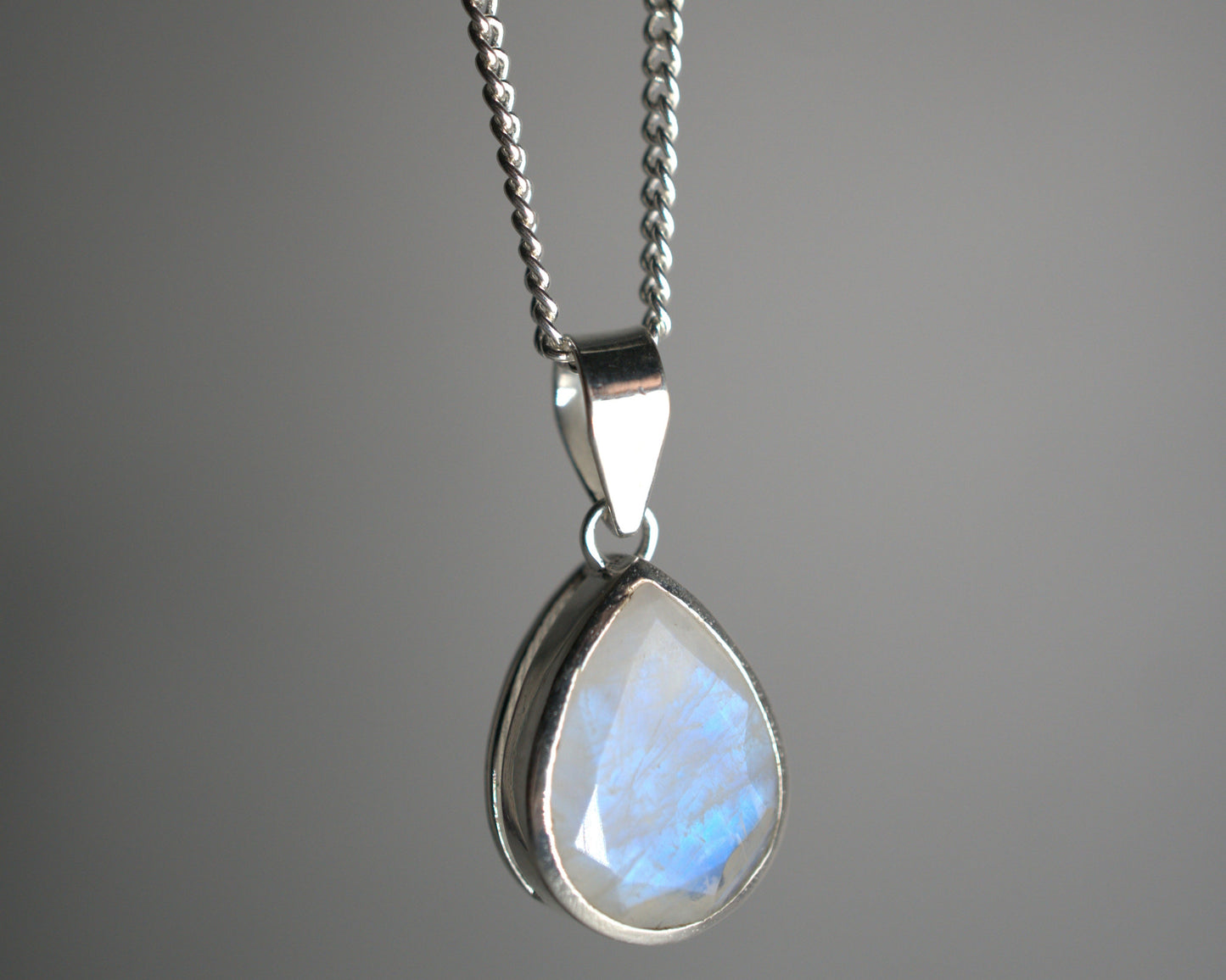 Pendentif Pierre de Lune en Argent 925 KAARA