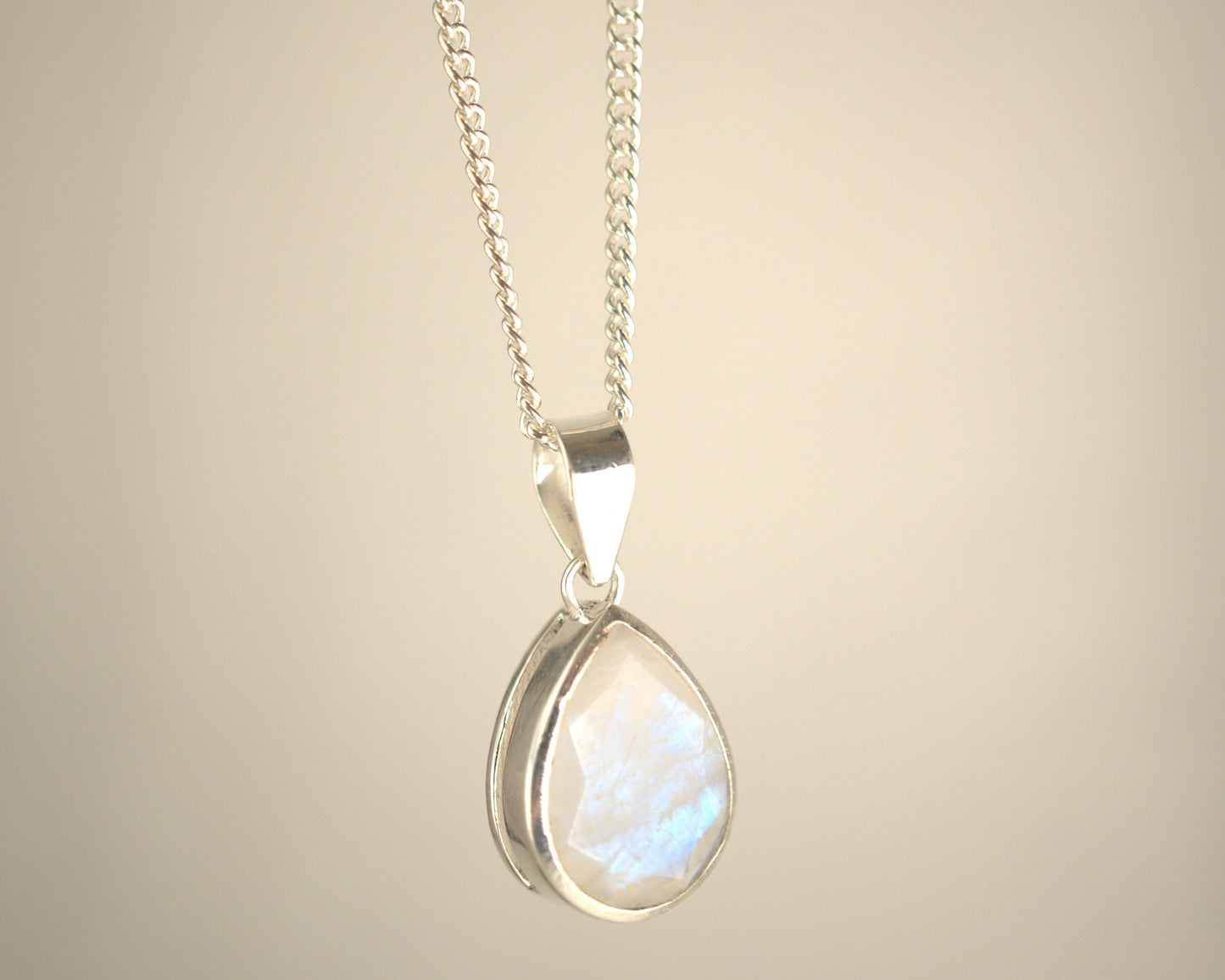 Pendentif Pierre de Lune en Argent 925 KAARA