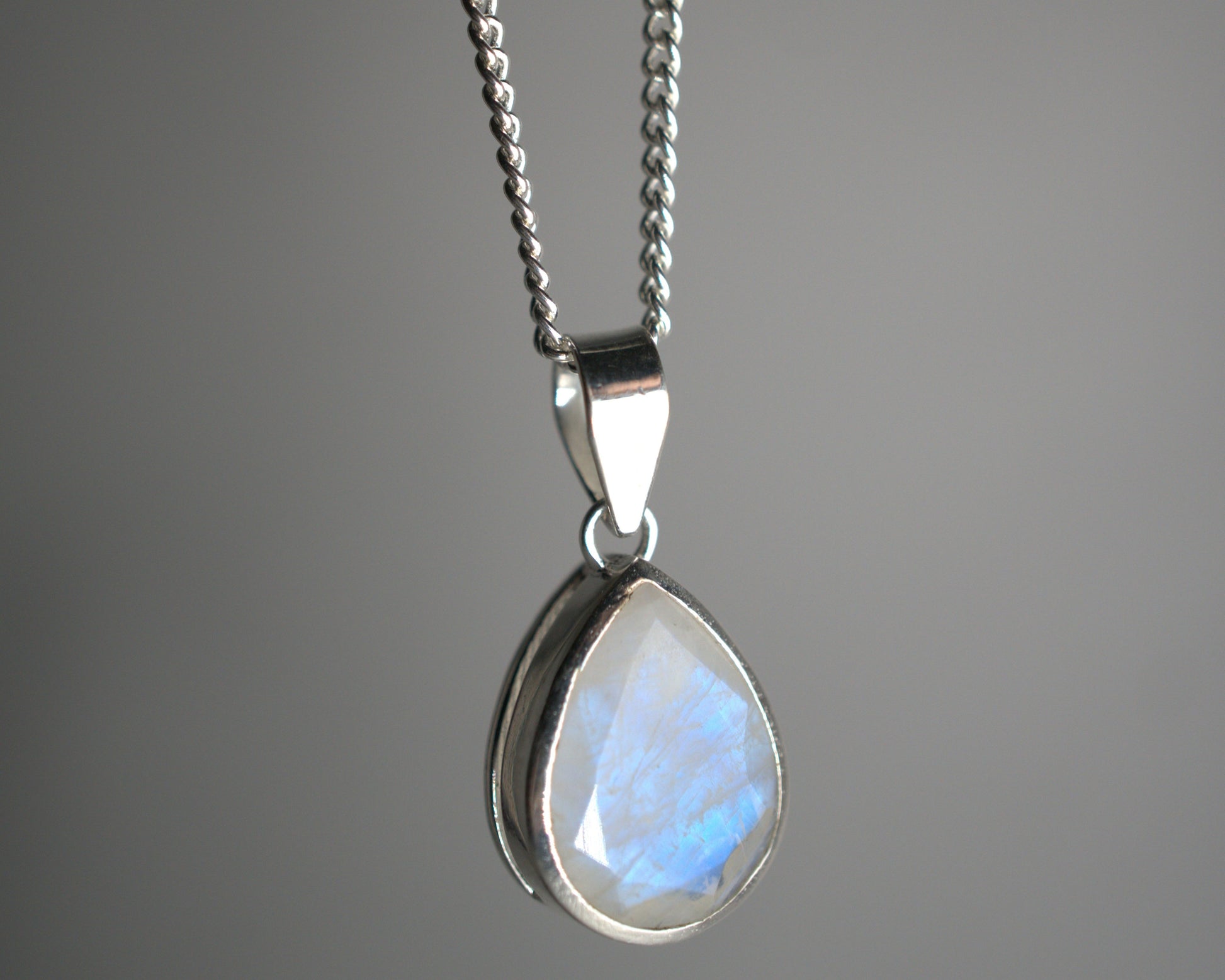 Pendentif Pierre de Lune en Argent 925 KAARA