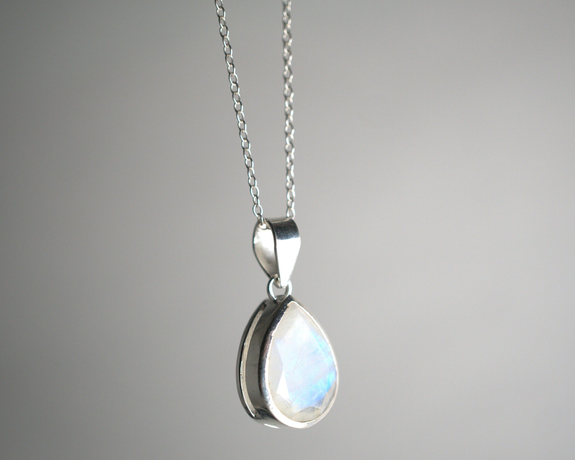 Pendentif Pierre de Lune en Argent 925 KAARA